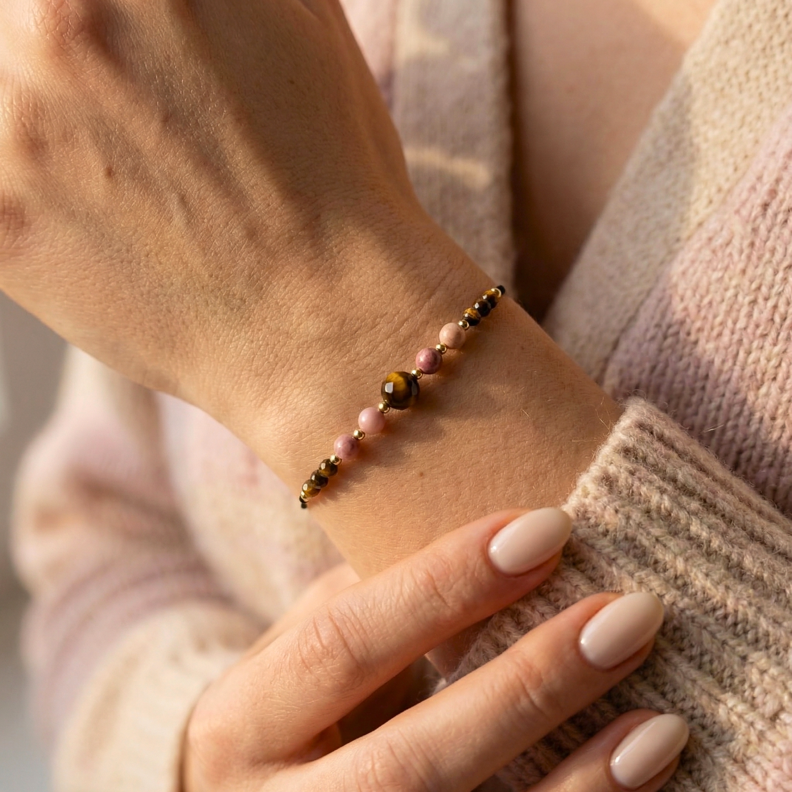 bransoletka tygrysie oko rodonit