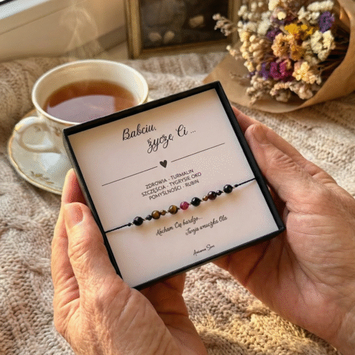 Alternative view of Prezent dla Babci - czarny turmalin, tygrysie oko, rubin