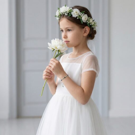 Bransoletka na komunię dla dziewczynki na nadgarstu