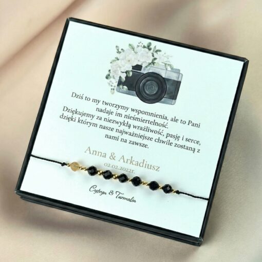 Prezent dla fotografa bransoletka z czarnym turmalinem i cytrynem pudełko z aparatem